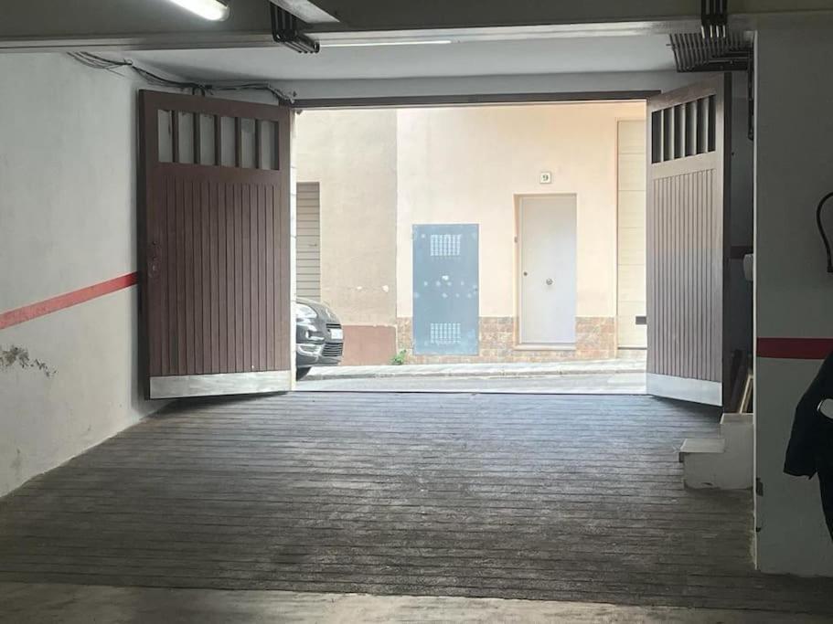 Atico Luminoso Centrico Y Comodo Lägenhet Figueres  Exteriör bild